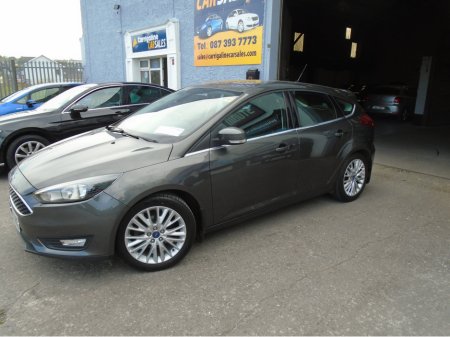 2017 Ford Focus - photo 2