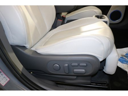 2023 Hyundai Ioniq 5 PLATINUM 77 kWh EV thumbnail