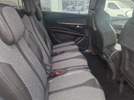 2018 Peugeot 5008 - thumbnail 18