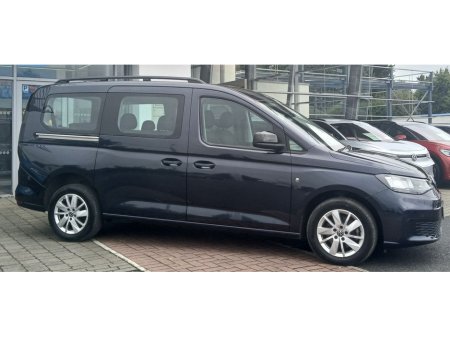 2023 Volkswagen Caddy Maxi Life LIFE TDI 122HP *AUTOMATIC, 7 SEATER, BLUETOOTH* €43,995