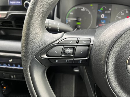 2021 Toyota Yaris - thumbnail 19