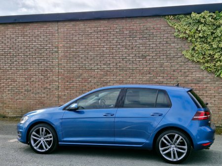 2017 Volkswagen Golf - thumbnail 4