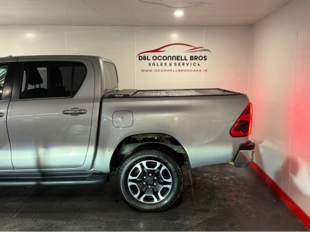 2021 Toyota Hilux INVINCIBLE D-4D 4WD DCB thumbnail