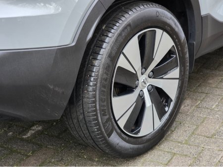 2023 Volvo XC40 RECHARGE T6 PLUS DARK AWD 350 BHP PHEV FINANCE ARRANGED. SIMI. AA APPROVED €35,950 thumbnail