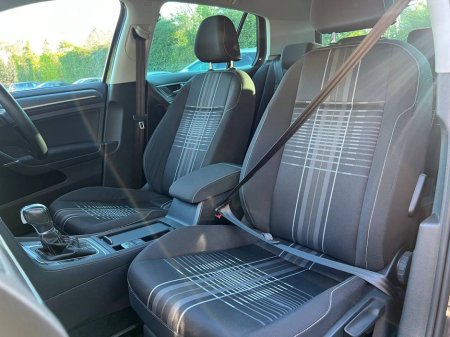 2015 Volkswagen Golf LOUNGE EDITION 1.2 TSI AUTO // NEW 19" R-LINE ALLOYS // REVERSE CAMERA // NEW NCT 03/27 €14,900 thumbnail