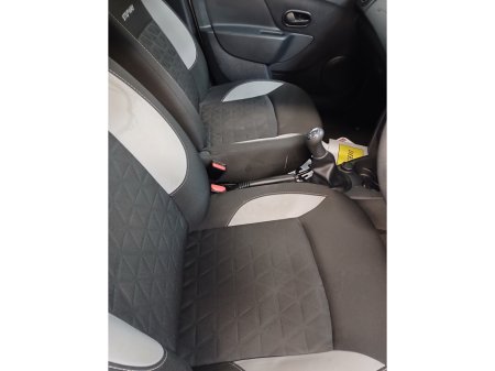 2015 Dacia Sandero - thumbnail 7