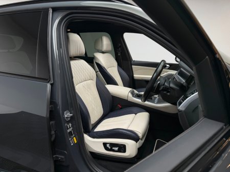 2023 BMW X5 - thumbnail 11