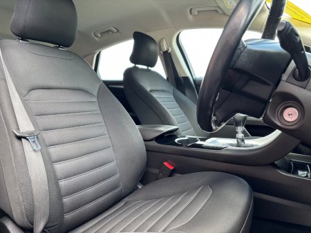 2015 Ford Mondeo - photo 5