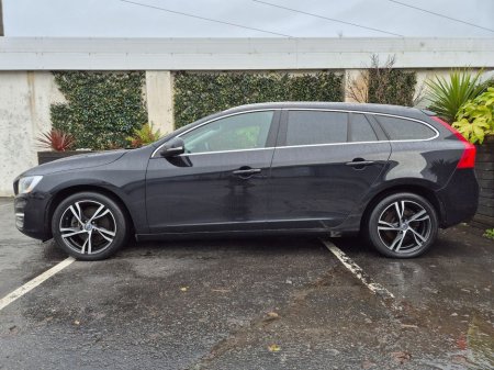 2015 Volvo V60 1.6 PETROL AUTO / LUX SPEC / LOW MILEAGE / TAX €400 (152 REG ) €12,950 thumbnail