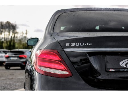 2020 Mercedes-Benz E Class E 300 de Plug-in Hybrid AMG Line €30,750 thumbnail