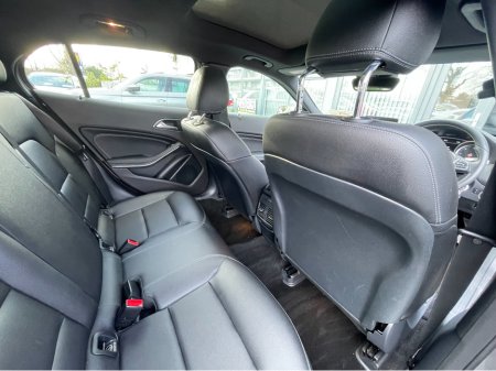 2017 Mercedes-Benz GLA Class 200 D SPORT PREMIUM + AUTO 5DR €17,950 thumbnail