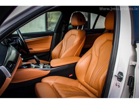 2021 BMW 5 Series - thumbnail 23