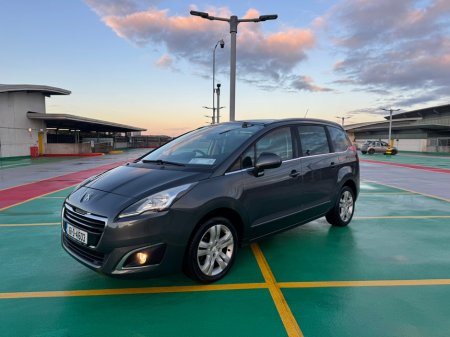 2016 Peugeot 5008  €11,950