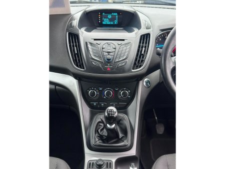 2015 Ford Kuga 4SEATS Commercial €5,950 thumbnail