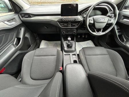 2021 Ford Focus - thumbnail 11