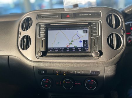 2016 Volkswagen Tiguan MATCH EDITION TDI BLUEMOTION €12,950 thumbnail