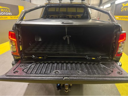 2020 Mitsubishi L200 BARBARIAN X 150PS  2.3 DI-D CR 4 WORK €27,950 thumbnail