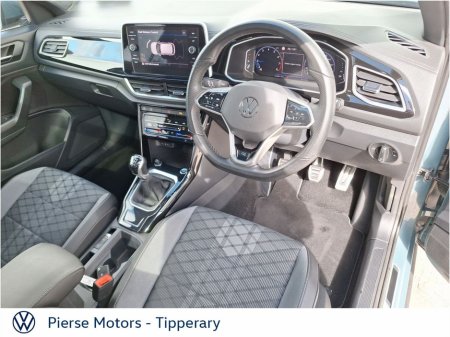 2023 Volkswagen T-Roc 1.0 TSI 110HP R-Line €32,950