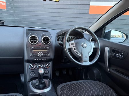 2009 Nissan Qashqai 1.6 SE 5DR €3,495 thumbnail