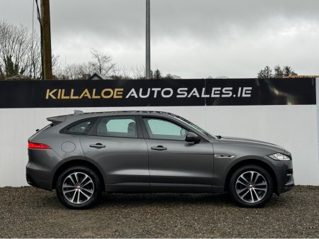 2016 Jaguar F-Pace 2.0 D AWD R-SPORT AUTO 5DR €15,950 thumbnail