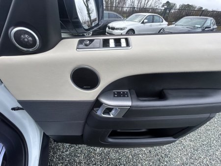 2019 Land Rover Range Rover 2.0 Si4 PHEV Vogue Auto €37,850 thumbnail