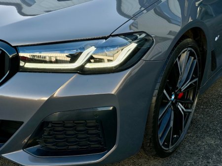 2023 BMW 5 Series - thumbnail 22