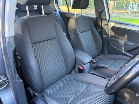 2011 Volkswagen Golf 1.6 TDi TrendLine - 5 Spd Man - 105bhp - €200 Tax €4,650 thumbnail