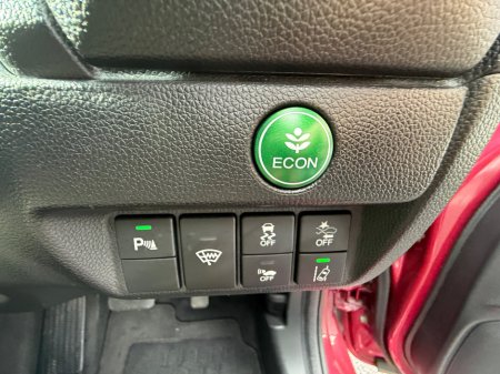 2017 Honda Fit - thumbnail 17