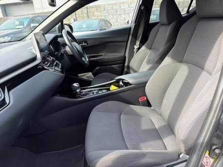 2019 Toyota C-HR - thumbnail 6