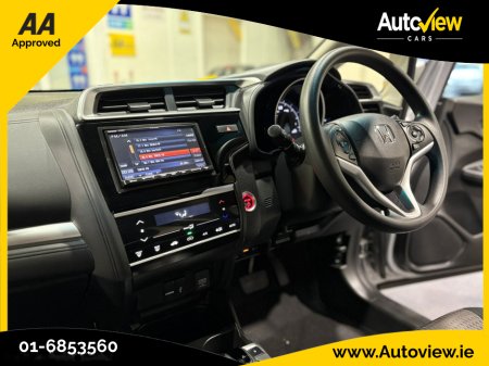 2019 Honda Jazz /Fit 1.5 Self-Charging Hybrid. AA APPROVED // FINANCE & NATIONWIDE DELIVERY AVAILABLE // SIMI DEALER €14,995 thumbnail