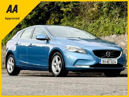 2015 Volvo V40 - thumbnail 1