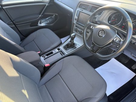 2017 Volkswagen Golf 1.2TSI 3DR 85HP Trendline €12,900 thumbnail