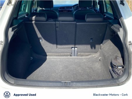 2024 Volkswagen Tiguan - thumbnail 10