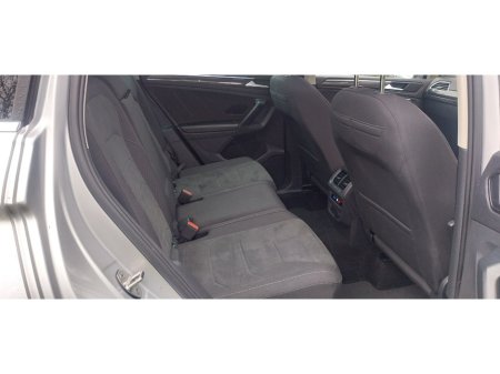 2023 Volkswagen Tiguan - thumbnail 11