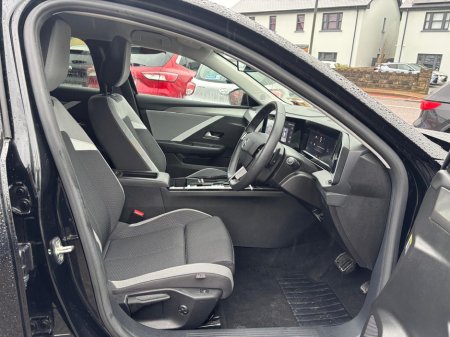 2024 Opel Astra ELEGANCE 1.5 130HP 8-SPE €26,750 thumbnail