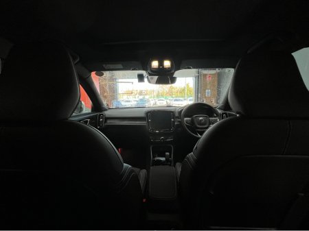 2023 Volvo XC40 - thumbnail 16