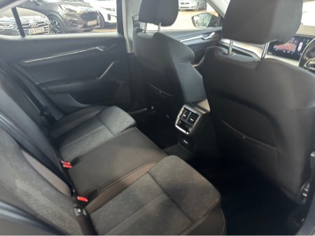 2021 Skoda Octavia - photo 2