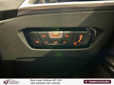 2025 BMW 3 Series - thumbnail 25