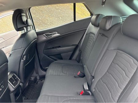 2023 Kia Sportage - thumbnail 10