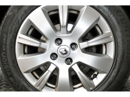 2017 Renault Captur 1.5 DCI 5SPD LIFE 90BHP EU6 €10,890 thumbnail