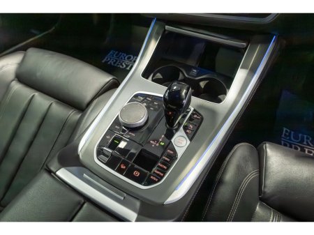 2022 BMW X5 xDrive45e M Sport €56,950 thumbnail