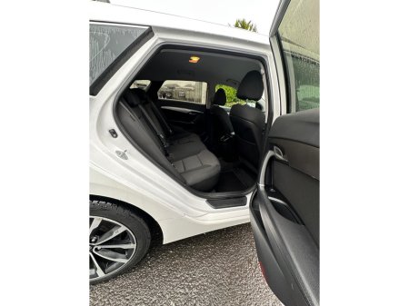 2019 Hyundai i40 TOURER COMFORT 5DR €9,950 thumbnail