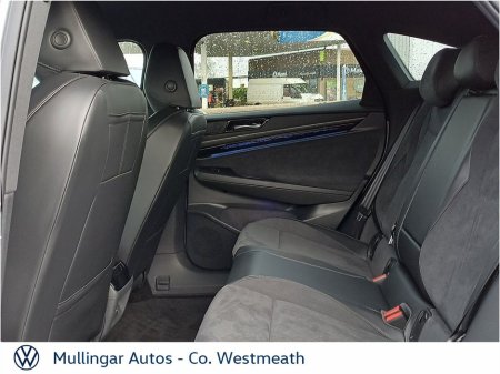 2025 Volkswagen ID.7 TOURER PRO PLUS €49,950 thumbnail