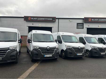 2022 Renault Master LM35 BUSINESS+ BLUE BUSINESS PLUS DCI thumbnail