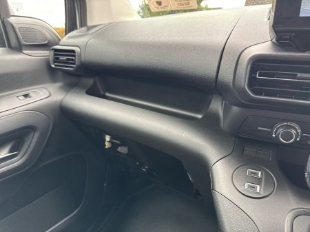 2026 Peugeot Partner - thumbnail 17