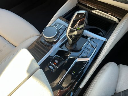 2021 BMW 5 Series - thumbnail 14