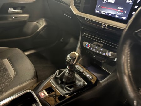 2023 Opel Mokka SC-1.2 100PS-6SP 4DR €17,999 thumbnail