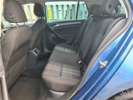 2016 Volkswagen Golf - thumbnail 10