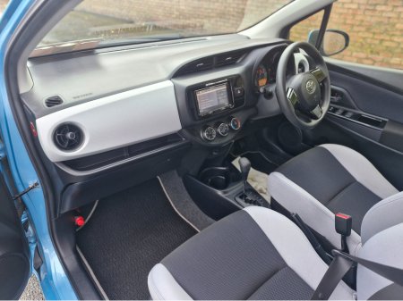 2015 Toyota Vitz LOW KMS AUTOMATIC €9,950 thumbnail