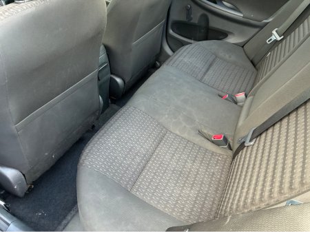 2012 Toyota Corolla 1.33 TERRA MC 4DR €3,950 thumbnail